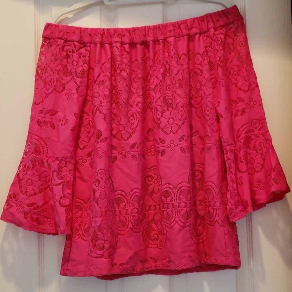 Off the shoulder pink New York and Company top